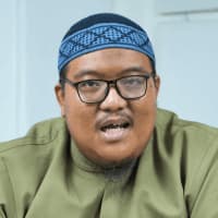 Ustadz Amrullah Akadhinta